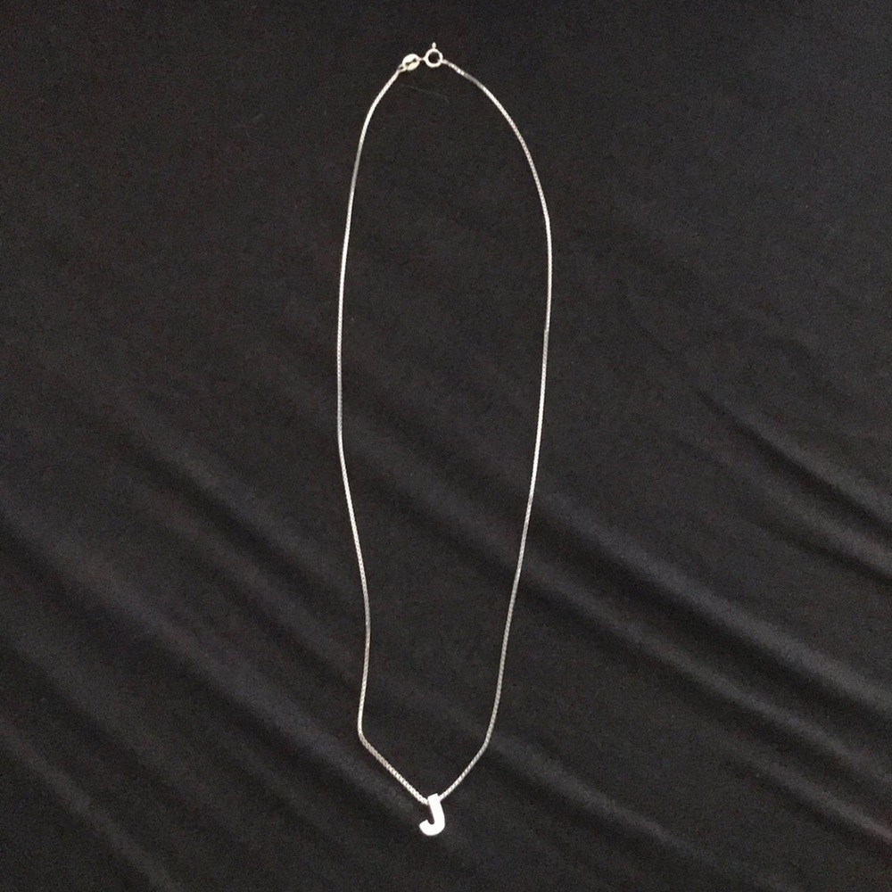 “J” pendant - Picture 4 of 6